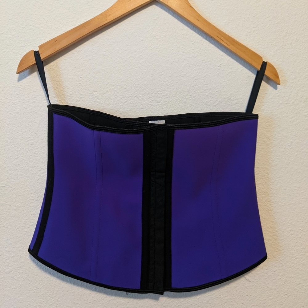 Luxx Curves Waist Trainer